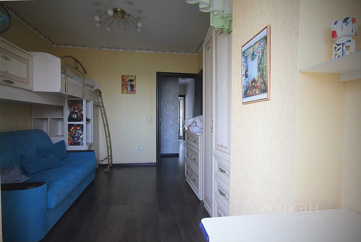 Продажа 3-комн квартиры на вторичном рынке Беломорская улица, 13к1