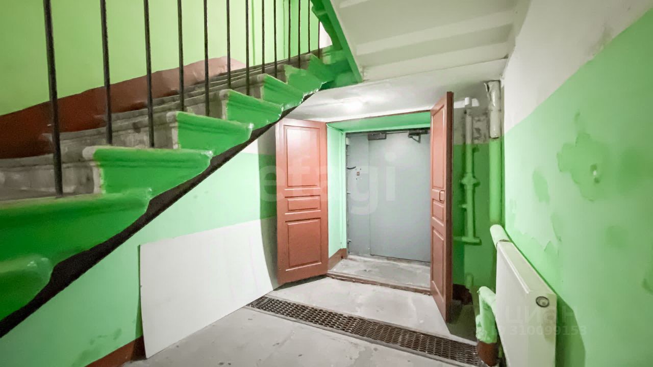 Продажа 2-комн квартиры на вторичном рынке Кондратьевский проспект, 32
