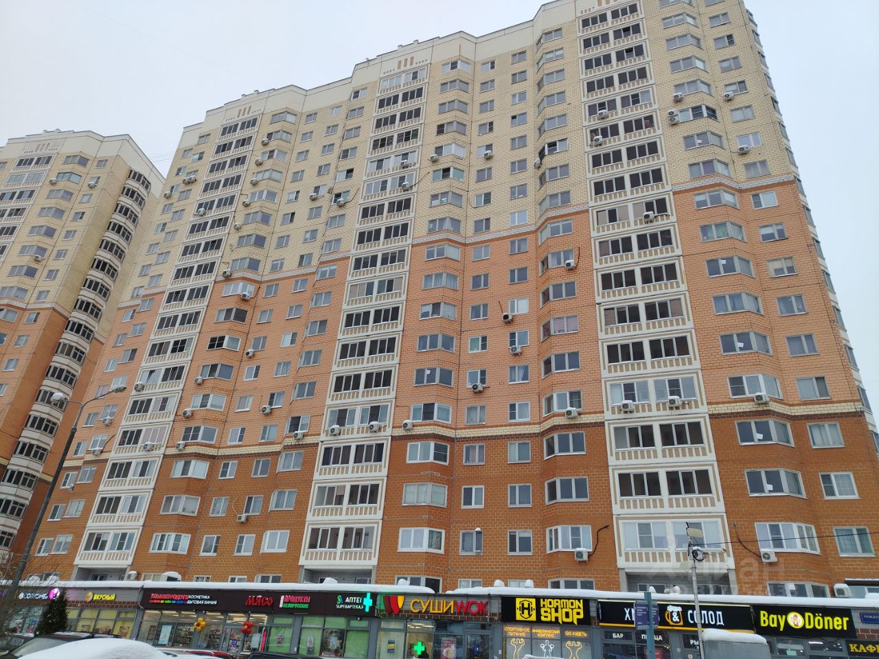 Продажа 3-комн квартиры на вторичном рынке Рождественская улица, 31