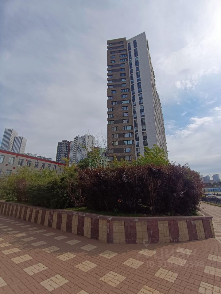 Продажа 2-комн квартиры на вторичном рынке Карамышевская набережная, 36