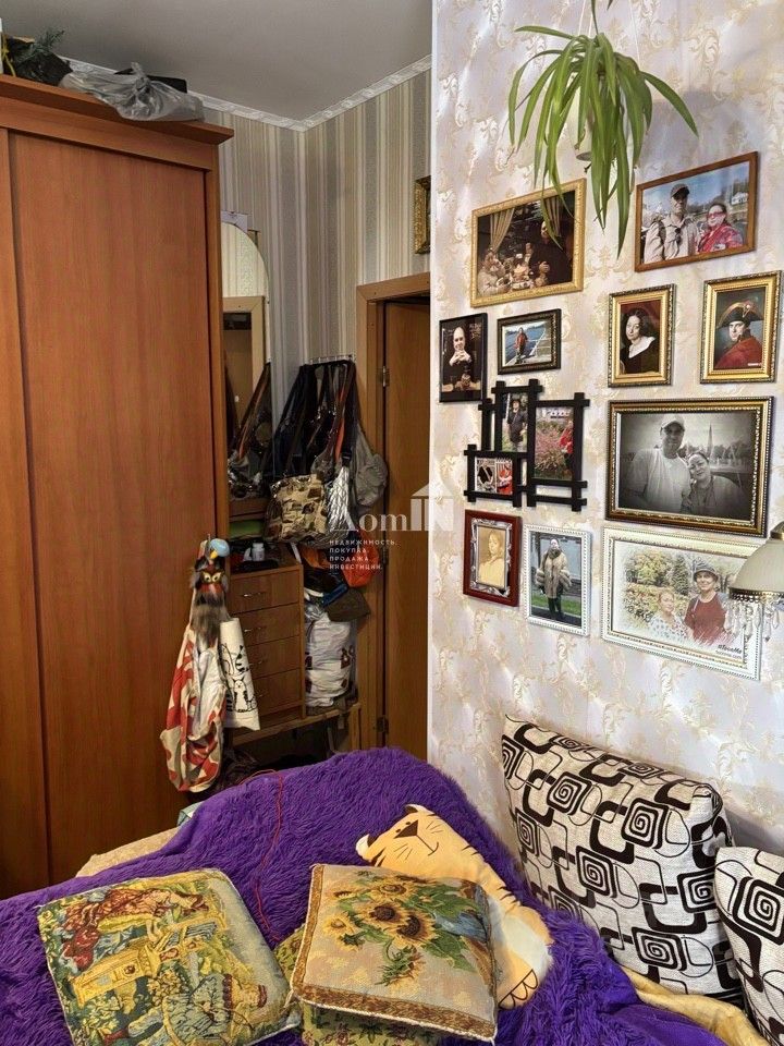 Продажа комнаты улица Оптиков, 34к2