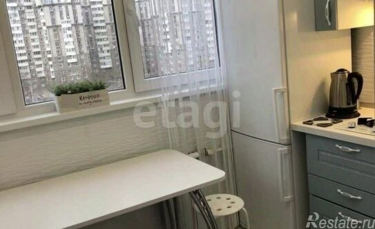 Продажа 3-комн квартиры на вторичном рынке проспект Испытателей,  д. 11 к1