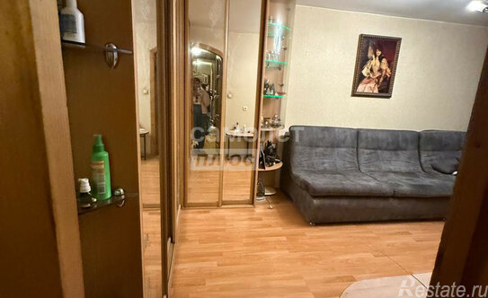 Продажа 2-комн квартиры на вторичном рынке ул Днепропетровская,  д. 3,  к. 4