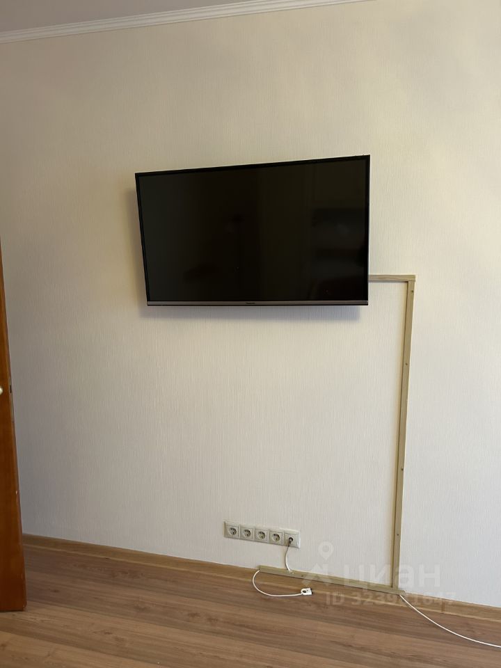 Аренда 1-комн квартиры на вторичном рынке Симферопольский бульвар, 24к4