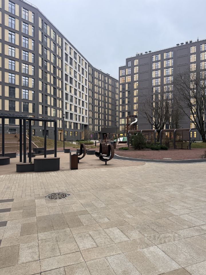 Продажа 3-комн квартиры на вторичном рынке Лисичанская улица,  д. 15