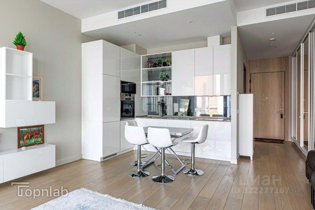 Продажа 1-комн квартиры на вторичном рынке 1-й Красногвардейский проезд, 22с1