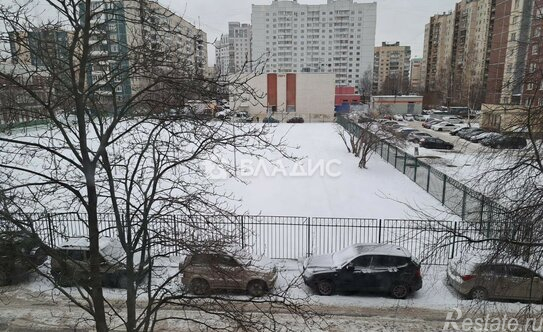 Продажа 3-комн квартиры на вторичном рынке проспект Наставников,  д. 28 к2