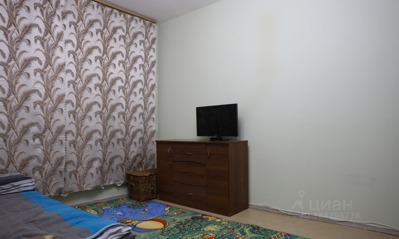 Аренда 3-комн квартиры на вторичном рынке улица Декабристов, 34