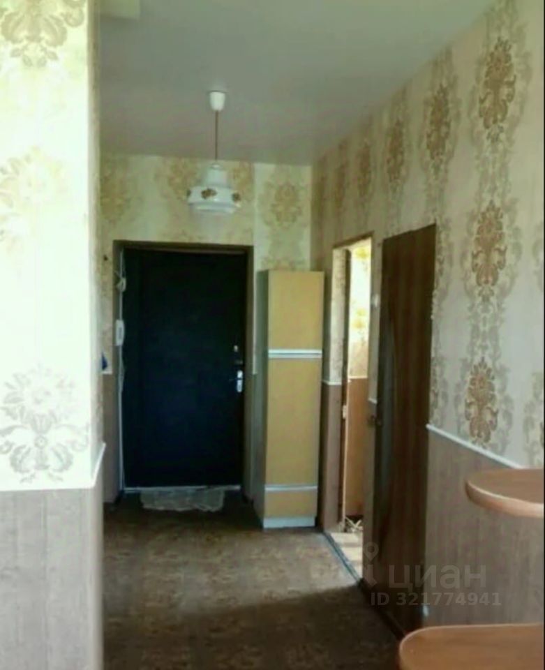 Продажа 3-комн квартиры на вторичном рынке Коломна, улица Октябрьской Революции, 316