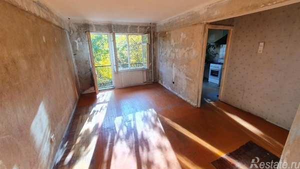 Продажа 1-комн квартиры на вторичном рынке Антоновская ул,  д. 9