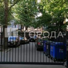 Продажа 3-комн квартиры на вторичном рынке переулок Сивцев Вражек,  д. 33