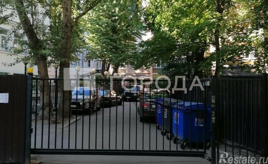 Продажа 3-комн квартиры на вторичном рынке переулок Сивцев Вражек,  д. 33