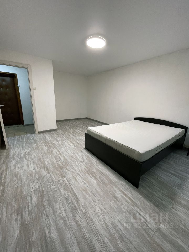 Продажа 1-комн квартиры на вторичном рынке Инициативная улица, 6К2