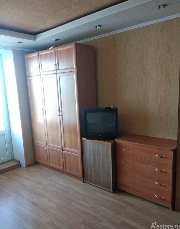 Аренда 1-комн квартиры на вторичном рынке Красное Село г., Красное Село г.,  д. 19