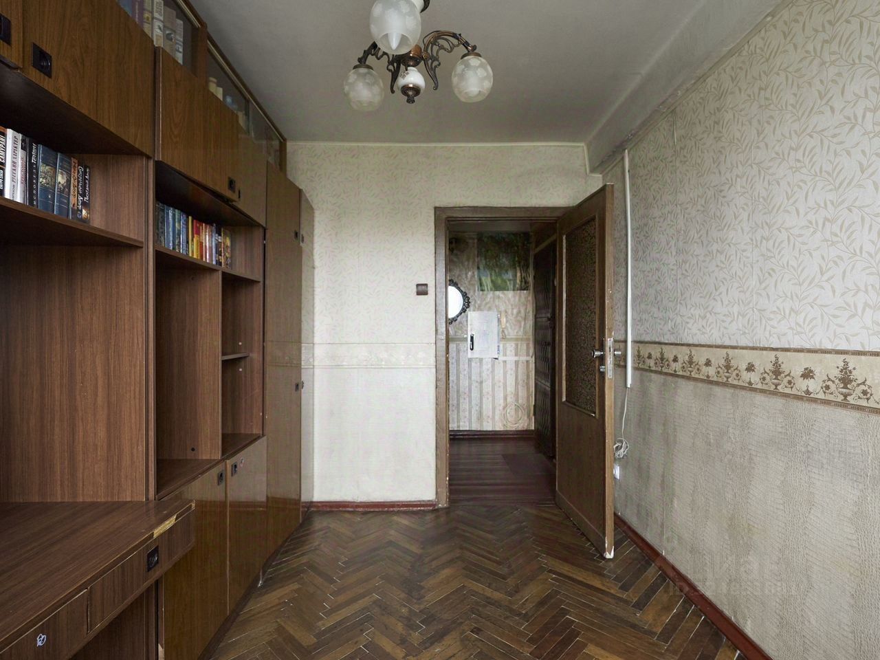 Продажа 3-комн квартиры на вторичном рынке Кубинская улица, 42