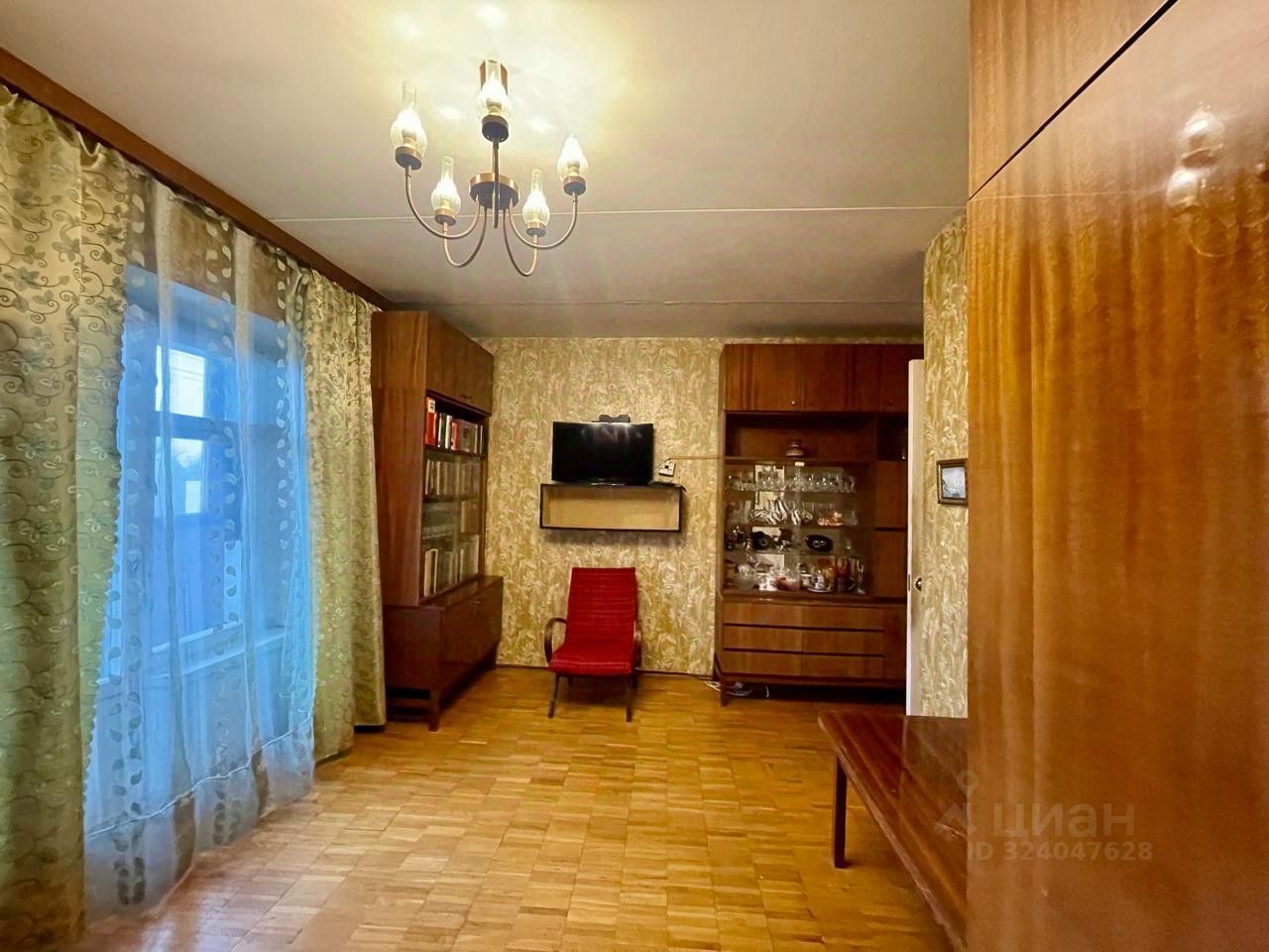 Аренда 3-комн квартиры на вторичном рынке Нижняя Первомайская улица, 45