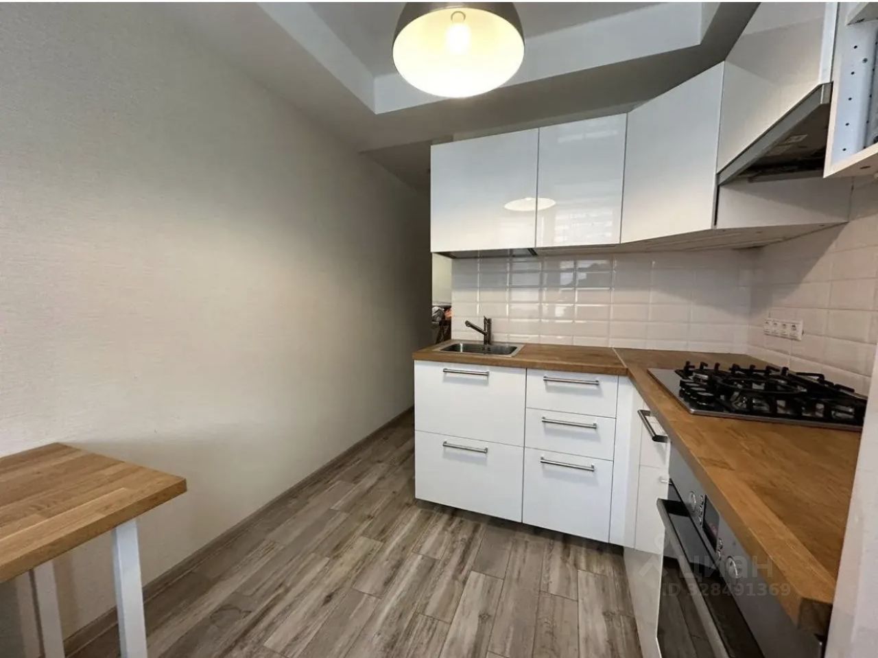 Продажа 2-комн квартиры на вторичном рынке проспект Энгельса, 145К3