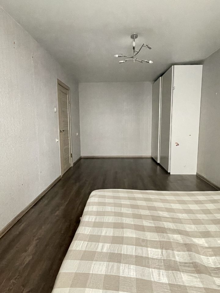 Продажа 1-комн квартиры на вторичном рынке Северный мкр, улица Гагарина, 58