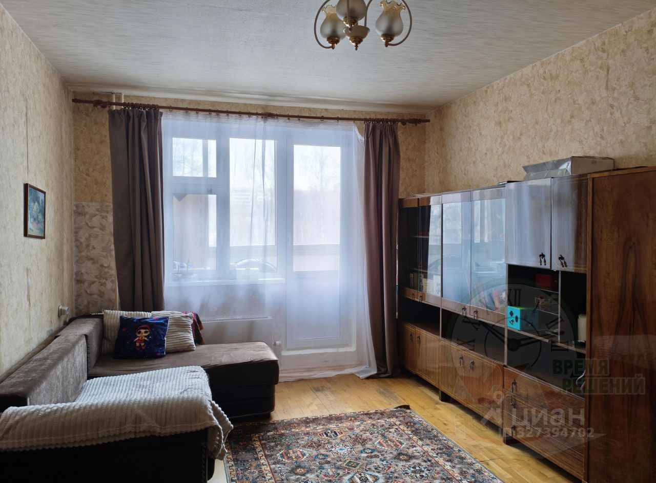 Продажа 2-комн квартиры на вторичном рынке Ангарская улица, 51к2