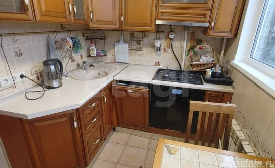 Продажа 3-комн квартиры на вторичном рынке улица Композиторов,  д. 33/5