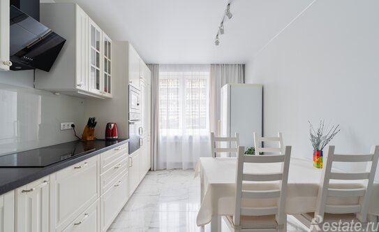 Продажа 2-комн квартиры на вторичном рынке Русановская ул,  д. 16 к1