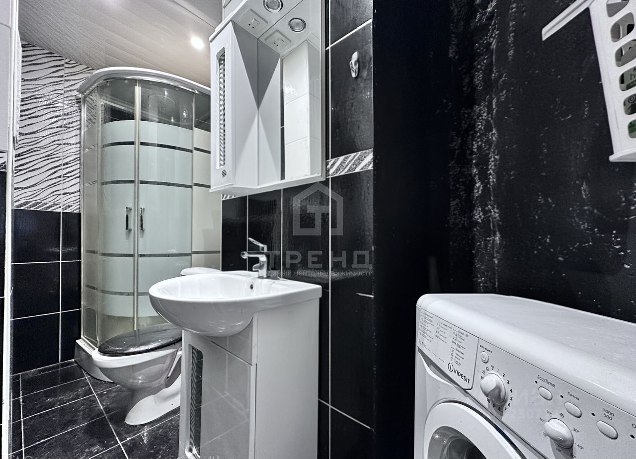 Продажа 1-комн квартиры на вторичном рынке Мурино, проспект Авиаторов Балтики, 19