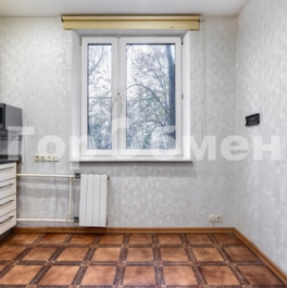 Продажа 3-комн квартиры на вторичном рынке Винницкая улица,  д. 9