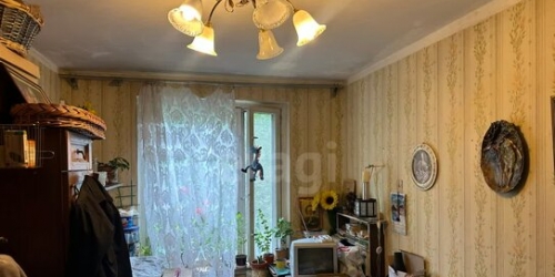 3-комн квартира ул Малахитовая,  д. 13,  к. 1