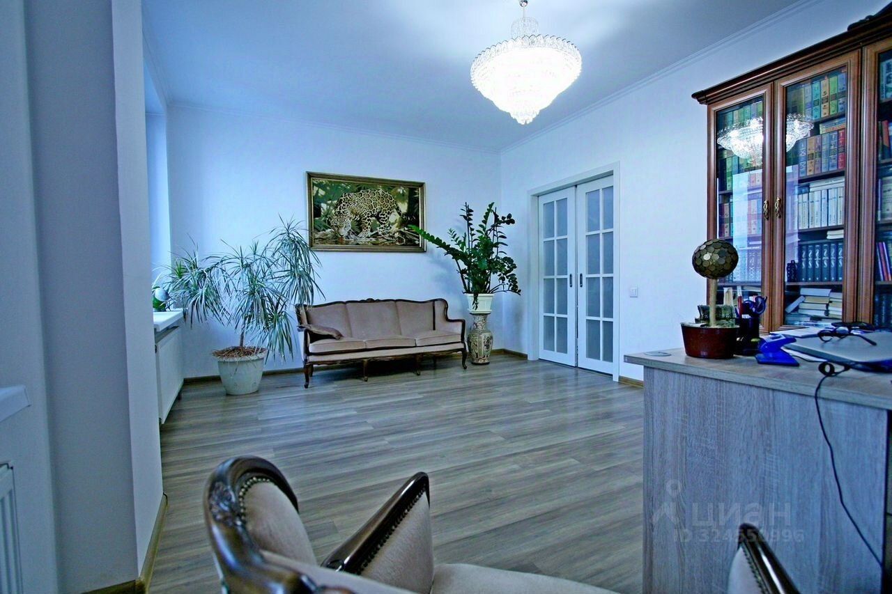 Продажа 3-комн квартиры на вторичном рынке Комендантский проспект, 53к4