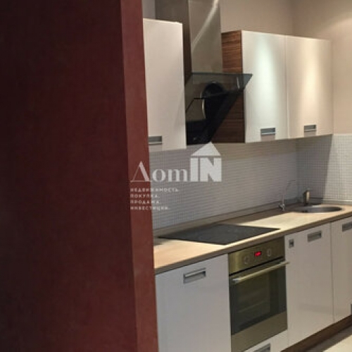 3-комн квартира Луначарского пр-кт,  д. 15 к1