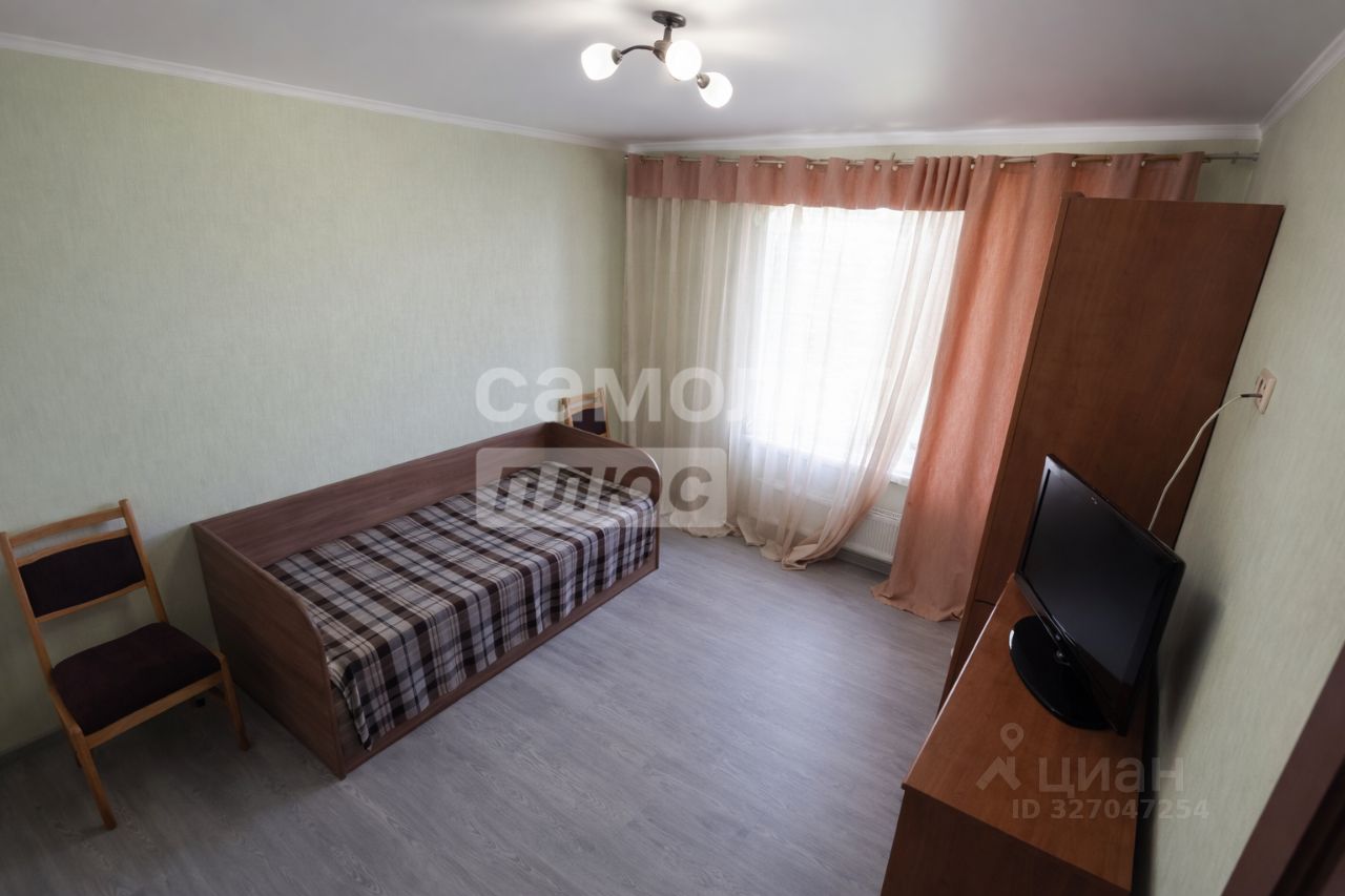 Продажа 2-комн квартиры на вторичном рынке Южный мкр, улица Рижская,  д. 1А