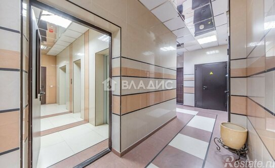 Продажа 4-комн квартиры на вторичном рынке Эльдара Рязанова ул