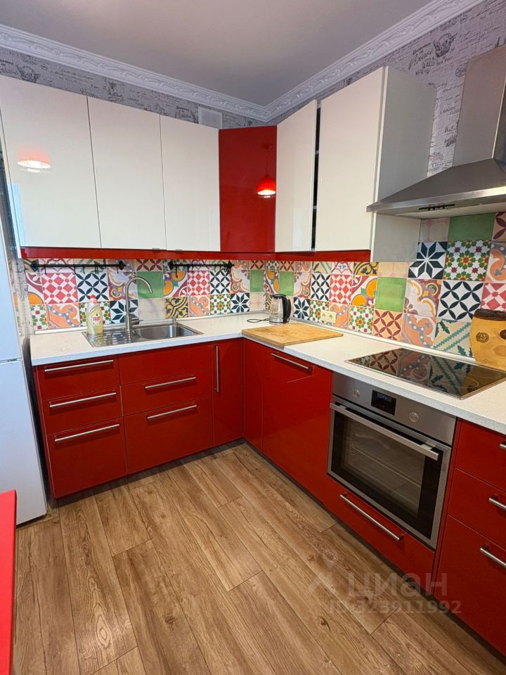 Аренда 3-комн квартиры на вторичном рынке Красная Горка мкр, Люберцы, проспект Победы, 16к3