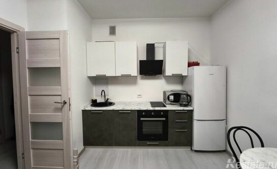 Продажа 1-комн квартиры на вторичном рынке Верхне-Каменская улица,  д. 9 к1