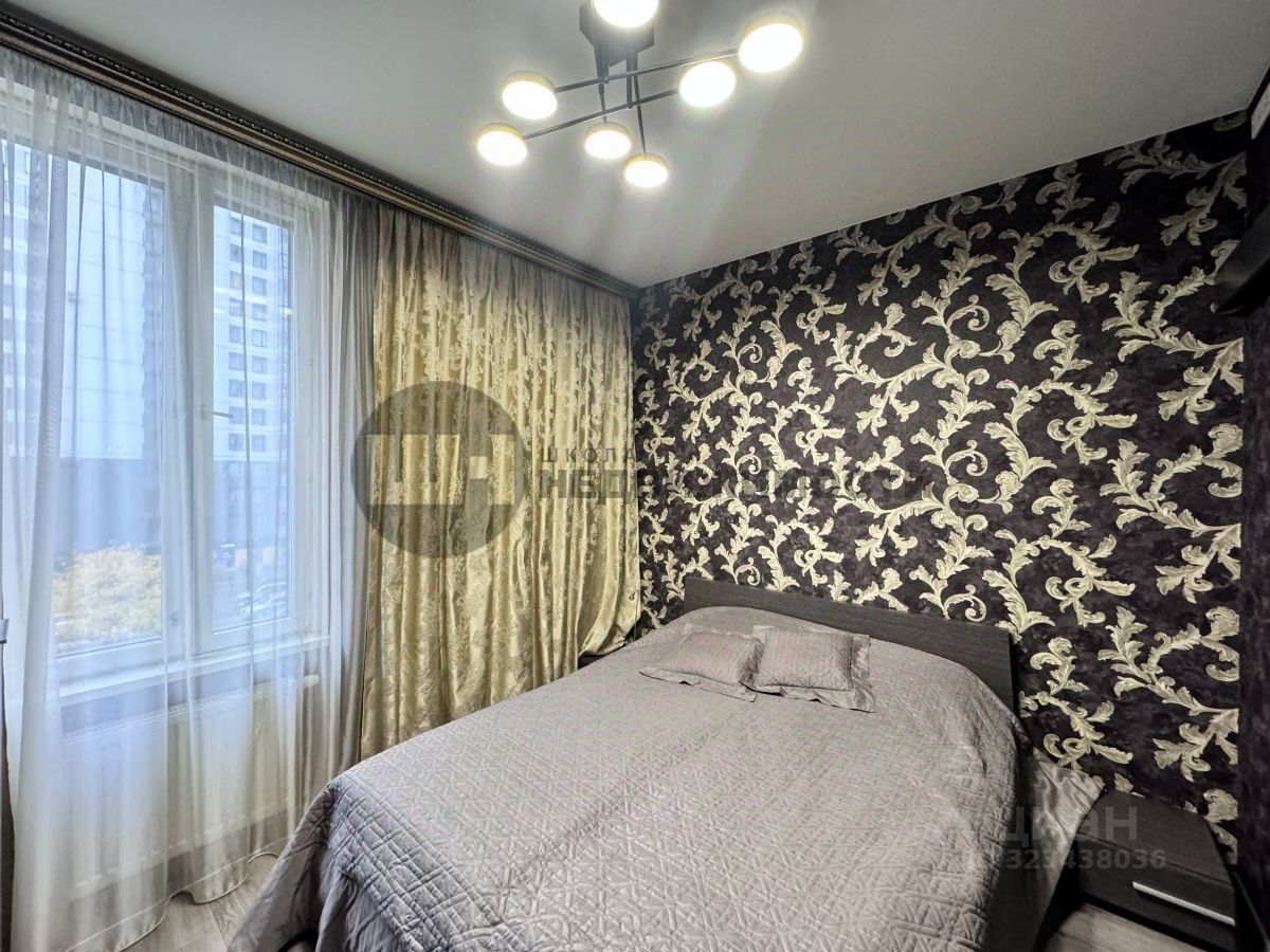 Продажа 3-комн квартиры на вторичном рынке улица Композиторов, 12