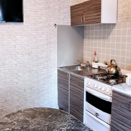 Продажа 3-комн квартиры на вторичном рынке Петергофское ш,  д. 53