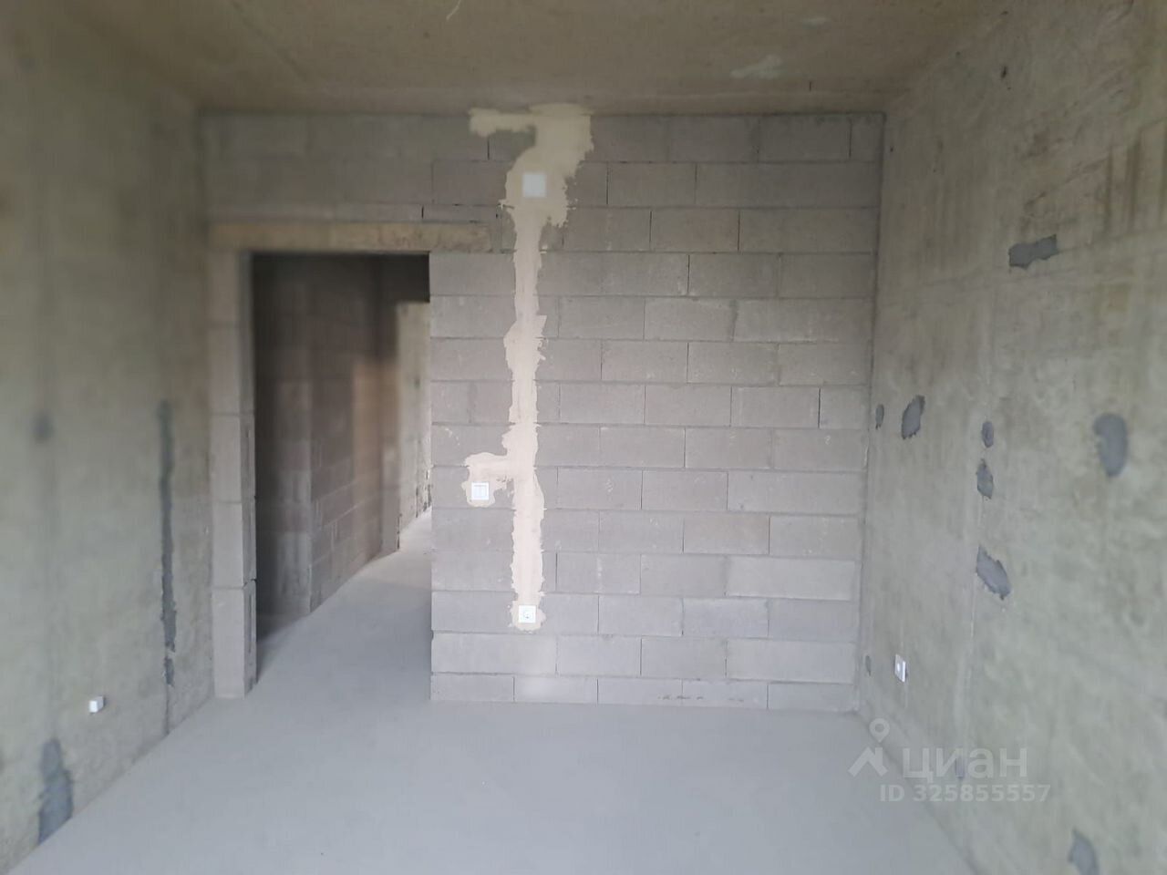 Продажа 2-комн квартиры на вторичном рынке пос. Шушары, улица Окуловская, 13