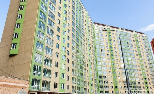 Продажа 2-комн квартиры на вторичном рынке ул Вертолётчиков,  д. 9,  к. 1