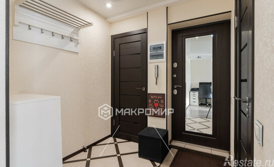 Продажа 3-комн квартиры на вторичном рынке Стачек пр-кт,  д. 204