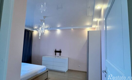 Продажа 1-комн квартиры на вторичном рынке проспект Королёва,  д. 65