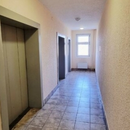 Продажа 3-комн квартиры на вторичном рынке ул Саратовская,  д. 31