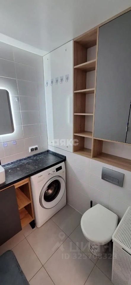 Продажа 3-комн квартиры на вторичном рынке Ильменский проезд, 17к2
