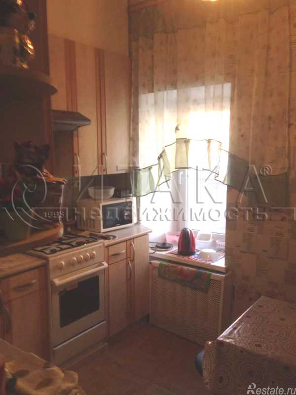 Продажа 4-комн квартиры на вторичном рынке Черняховского,  д. 52