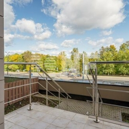 Продажа 3-комн квартиры на вторичном рынке ул Вязовая,  д. 8