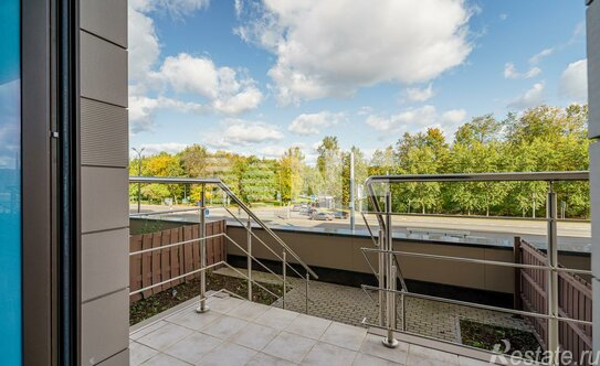 Продажа 3-комн квартиры на вторичном рынке ул Вязовая,  д. 8