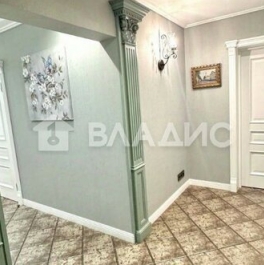 Продажа 4-комн квартиры на вторичном рынке Мичуринский пр-кт,  д. 27 к2