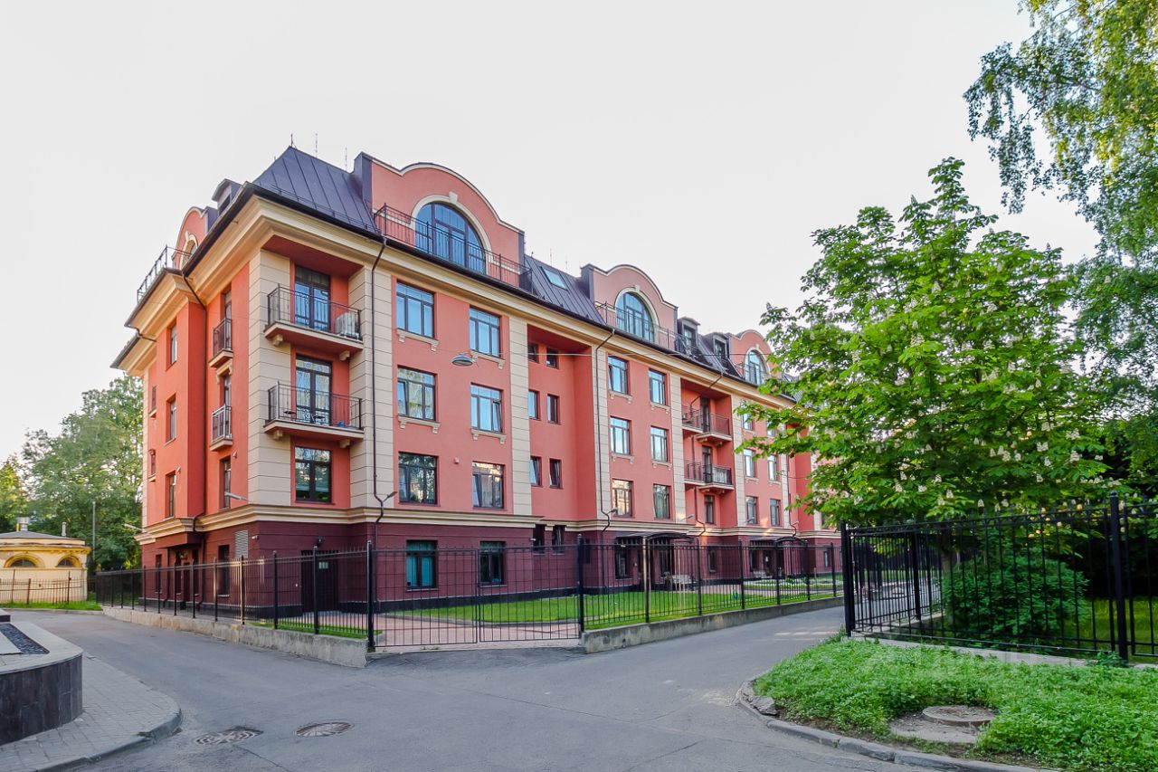 Продажа 2-комн квартиры на вторичном рынке Дибуновская улица, 34