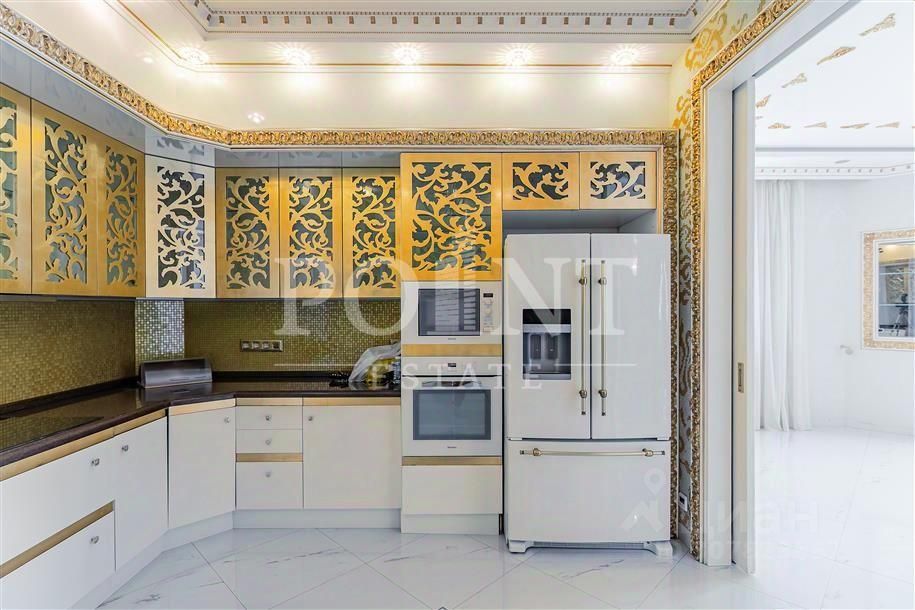Продажа 4-комн квартиры на вторичном рынке Староволынская улица, 12к3