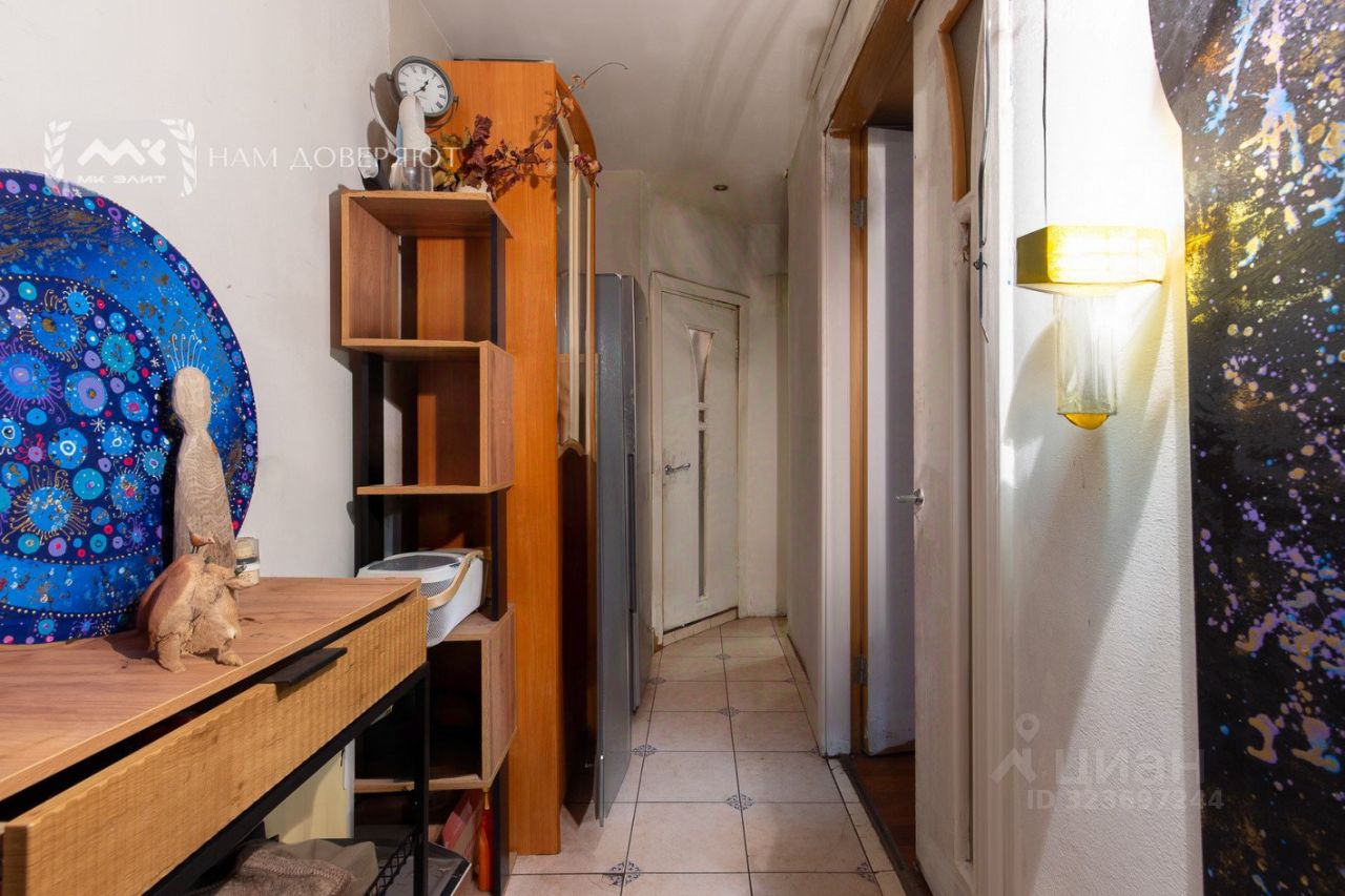 Продажа 2-комн квартиры на вторичном рынке Новоладожская улица, 12