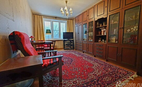 Продажа 3-комн квартиры на вторичном рынке улица Полбина,  д. 24